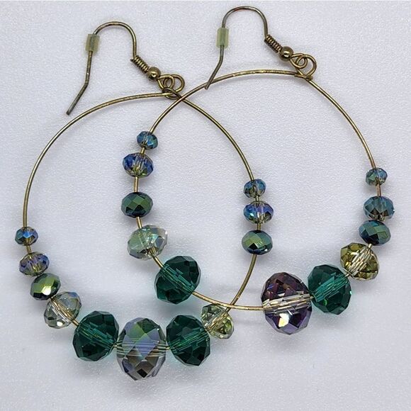 💜Teal & Clear Sparkly Beaded Gold Tone Hoop Earrings - Picture 1 of 9